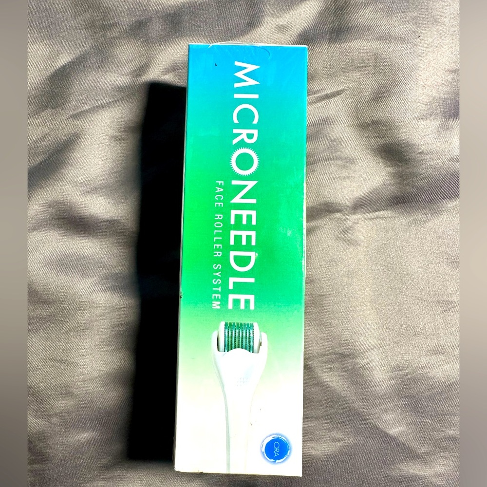 ORA Facial Microneedle Roller System Advanced Therapy
